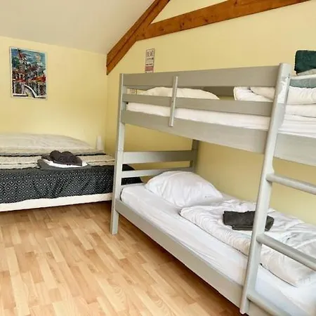 Hébergement de vacances Maisons De Charme à *